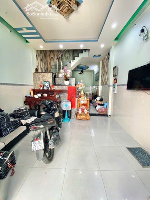 tân phú - ngay vườn lài - uỷ ban quận - 4x10m - không lộ giới - chỉ 4.x tỷ