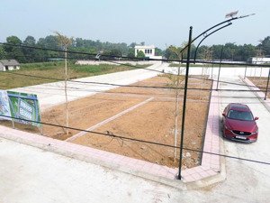 bán đất ở full thổ cư trại láng cổ đông lh: 