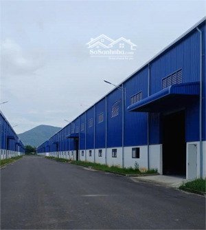 nhà xưởng mới 100% tại khu công nghiệp phú mỹ, gần cảng quốc tế cái mép 2km, bàn giao ngay