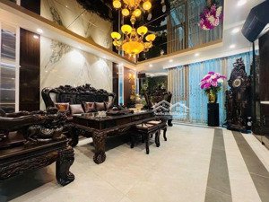 siêu hiếm!!! bán nhà đẹp 2 mặt ngõ thông liễu giai - 68m2 - 6 tầng thang máy có sân - 21.5 tỷ- hiếm