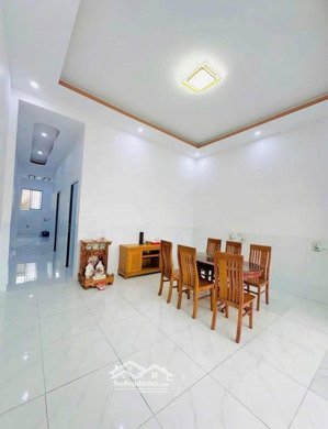 bán gấp căn nhà ngay nguyễn văn khạ, 120m2 sổ hồng riêng, đường nhựa, vào ở ngay, chỉ 1.2 tỷ