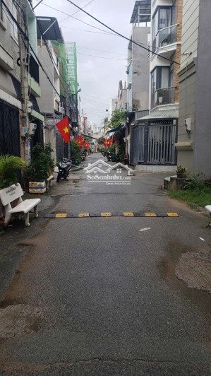 nhà một trệt hai lầu khu phân lô, linh đông-thủ đức, giá chỉ 5,6 tỷ