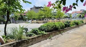 nam hồng đông anh nhà 2 tầng 2 mặt ngõ. khu trung tâm yên tĩnh. tầm 3x tỷ an cư lý tưởng