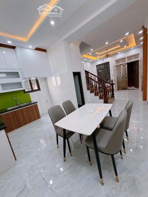 nhà văn trì - 4 tầng - 41m2 - full nội thất ở ngay - vị trí đỉnh - gần ô tô