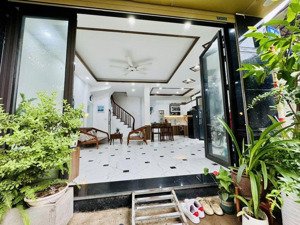 nhà đẹp lĩnh nam 5 tầng lung linh, ô tô qua ngõ, diện tích 46m giá tốt chỉ 7.3 tỷ.