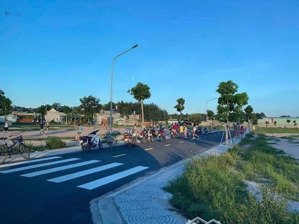 đất ngộp chỉ 1tỷ3 chủ cần bán gấp tại kdc đông đúc