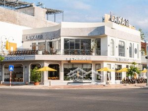 cho thuê nhà mặt phố trích sài thiết kế 3 tầng, với dt: 100m2 x 3 tầng với lô góc rộng 16m, view hồ