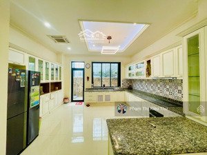 nhà phố lakeview city nội thất full đầy đủ chỉ cần xách vali vô ở,dt 5x20m 4pn giá thuê chỉ 30tr/th