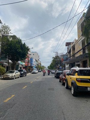 bán nhà mặt phố núi thành, 15,4 tỷ, 118m2, view đẹp, nhiều tiện ích