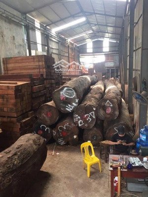 cho thuê kho mặt đường la dương, dương nội, hà đông. có sẵn cẩu trục. dt 450m. lh 