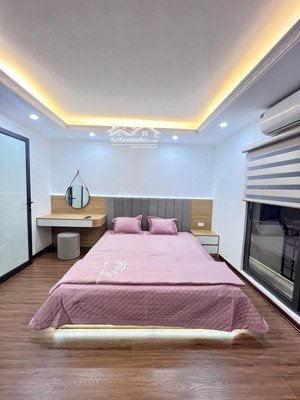 chào xuân nhà cầu giấy 55m2 - 5 tầng - gần phố - ngõ rộng - thông thoáng - ở ngay - giá 14 tỷ