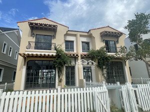 cắt lỗ hơn 60% giá trị hợp đồng biệt thự 8x20m gốc: 10.67 tỷ bán giá: 4 tỷ bao thuế phí 