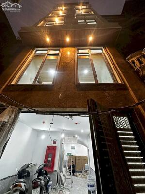 Cầ bán Toà CCMN ngõ 305 Kim Ngưu, 64m2, 6 tầng, 9PN, 17.5 tỷ