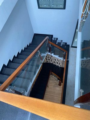 bán nhà 3 tầng mặt tiền núi thành, 2x tỷ, 158 m2, hòa cường