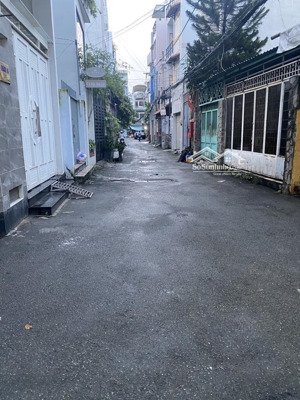 bán nhà trung tâm quận 10 lô góc hai mặt hẻm khai thác ngay dòng tiền gần 30tr/tháng