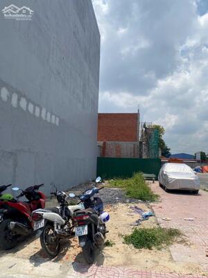 Bán lỗ đất MT Mai Bá Hương 100m2 cạnh đường vành đai 3 sổ hồng riêng