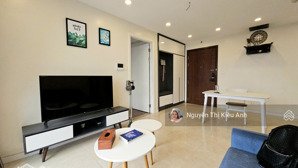 chính chủ bán gấp căn hộ 2pn chung cư vinhomes trần duy hưng, ban công đông nam, 9,3 tỷ, full đồ