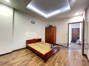 bán nhà triều khúc - tân triều - dt 45m x 5 tầng - sđcc - giá 7,9 tỷ - liên hệ !