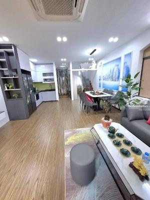 bán nhà đồng me 45m 5 tầng đẹp ngõ thông ô tô gần giá 8,3 tỷ