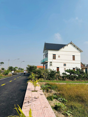 4 lô đất cạnh khu công nghiệp thịnh tân giá chỉ hơn 1 tỷ rộng 100m2 full thổ cư