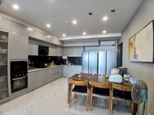 cho thuê căn 3pn, 4pn hoàng anh river view nhà đẹp và giá tốt nhất thị trường. lh: vân