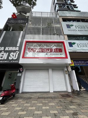 nhà mt trần hưng đạo q1 - vị trí đẹp gần bùi viện. dt 6x18m - 5 tầng - giá tốt