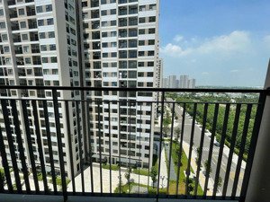 chính chủ cần bán căn góc khu origami căn 2pn + 69m2, sẵn sổ, tầng trung, view đẹp chỉ 3tỷ48