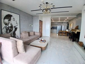 cho thuê căn 4pn view sông, đầy đủ nội thất, tầng cao, giá 36 triệu/tháng. lh: vân 