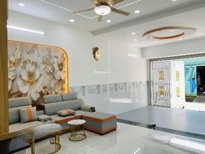 bán nhà 5,2 x 20 đường nhựa thông sau chợ đại hải