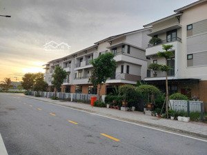 liền kề 160m² đón sóng hạ tầng-tăng giá*cạnh ga metro, cách hồ tây 12km,giá f0,ân hạn ls 12 tháng