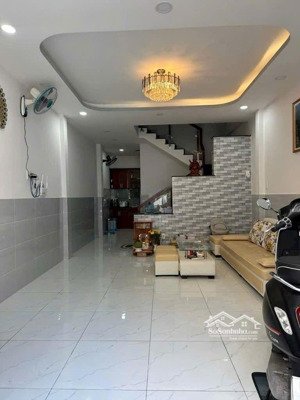 bán nhà bình trị đông bình tân 2 tầng 44m2 có 3pn hẽm ô tô vào ở ngay