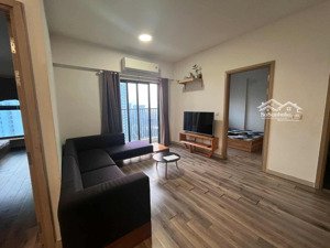 mời thuê căn hộ 2pn 2wc đủ đồ view hồ toà sky 1 ecopark giá 7,5tr .hl ạ
