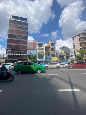  QUÁ HÓT!SỞ HỮU MẶT TIỀN NAM KỲ KHỞI NGHĨA QUẬN 3 - 4 TẦNG. CHỈ 15,8 TỶ.