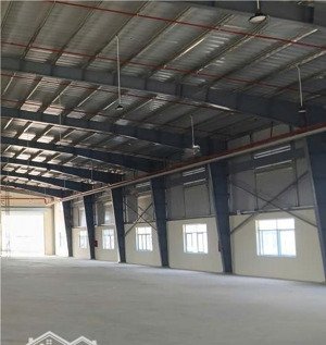 nhà xưởng riêng biệt độc lập gần kcn đất đỏ, kcn châu đức, mới gần hoàn thiện và bàn giao ngay