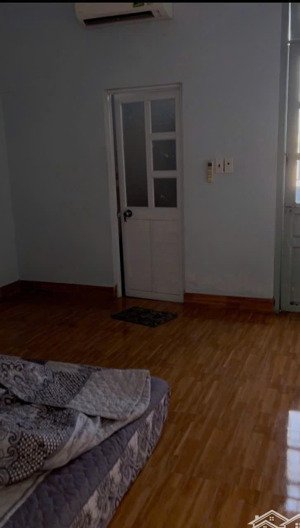 nhà trệt, 2 lầu, 4x22m, hẻm 7m đường bùi văn ngữ, giá 5.3 tỷ