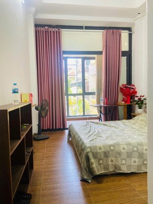 nhà 133 ngõ 409 kim mã (hoặc đi ngõ 20 nguyễn công hoan và ngõ 70 ngọc khánh vào cũng được)