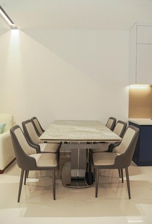 cho thuê căn 2pn/3pn 2wc đầy đủ nội thất giá 12,5tr/tháng. nhà mới, thoáng mát quanh năm.