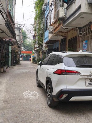 định công phân lô, lô góc 2 mặt ngõ ô tô đỗ ngày đêm. dt 35m . giá 10,8 tỷ có thương lượng.