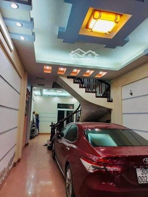 phố phạm tuấn tài - 51m2 x 5t - ô tô tránh - kd - giá 18.4 tỷ