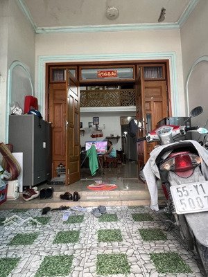 ngay sau me tro chủ ngộp bán gấp nhà 80m2 chỉ hơn 5t