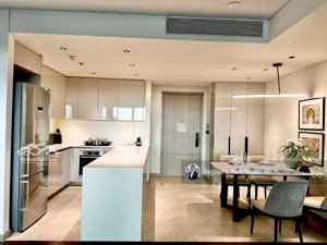 cho thuê căn 2pn + , căn góc 117m2 giá 95tr/th full nội thất miễn phí quản lý