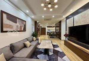 chính chủ bán gấp căn góc 3pn vov mễ trì ban công đông nam tầng trung