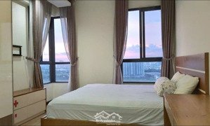 bán căn hộ 100m2 , 3 pn ngay quận 7, giá 3.6 tỷ. tầng 24, tặng full nội thất. lh oanh