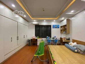 nhà kđt yên hoà , trung kính , dt 40m2 , 6 tầng , ô tô cách nhà 30m , ô chờ thang máy