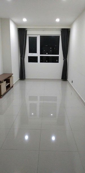 [cho thuê] ch topazelite 2pn 2wc / gần full nội thất / giá thuê 12tr - tháng 1 nhận nhà