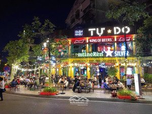 tuyệt phẩm! cho thuê nhà phố vũ trọng phụng siêu hiếm, 40m2x2t+sân 100m2 mt 8m ở vị trí cực đẹp