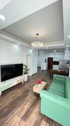 cần tiền bán nhanh căn hộ sky garden, pmh,q7 nhà đẹp, giá siêu rẻ.lh: 