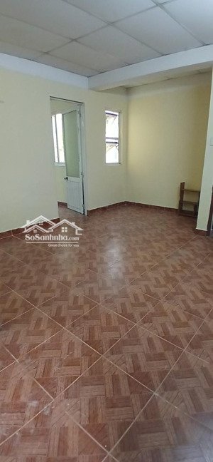 còn 1 phòng siêu giá rẻ lầu 4 tháng bộ rộng lớn thoáng sáng gần chợ bà chiểu trung tâm gia định