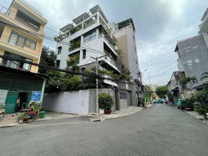 bán gấp nhà hẻm xe hơi to như mặt tiền cao thắng, quận 10 - 150m2 (5.5 x 30) sổ đẹp không quy hoạch