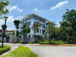 bán căn biệt thự góc gamuda 289m2, sân vườn cực rộng, nguyên bản cđt, giá 240tr/m2